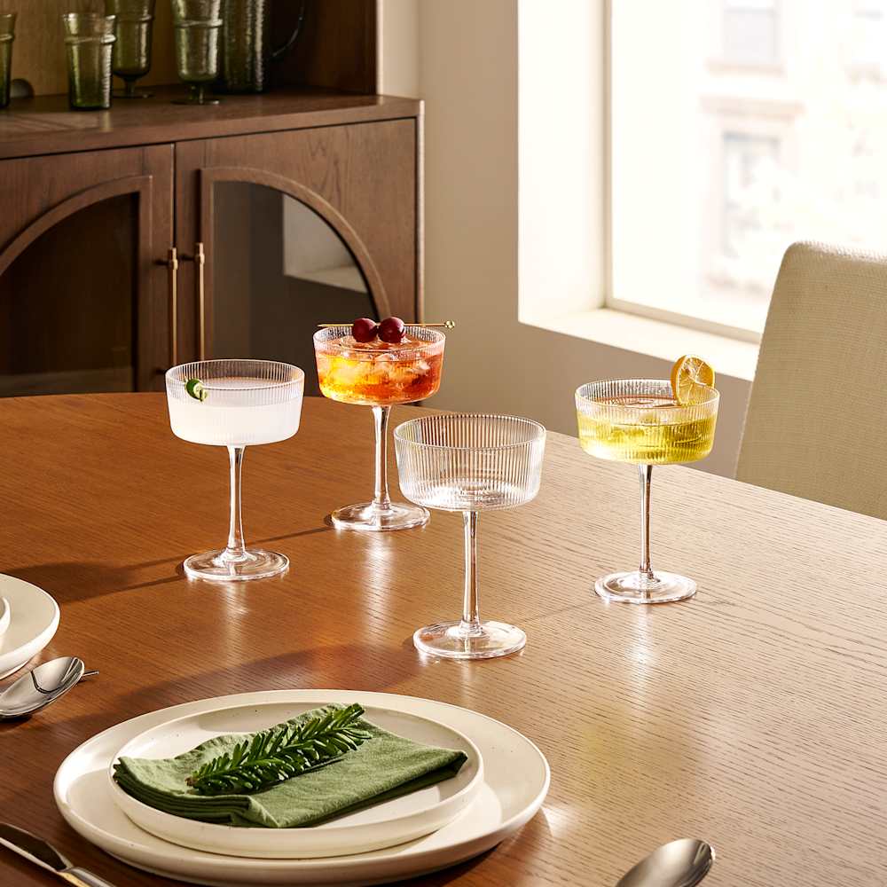 Flute-Coupe-Glasses-Set-Of-4-Square-Set_1-1748422593