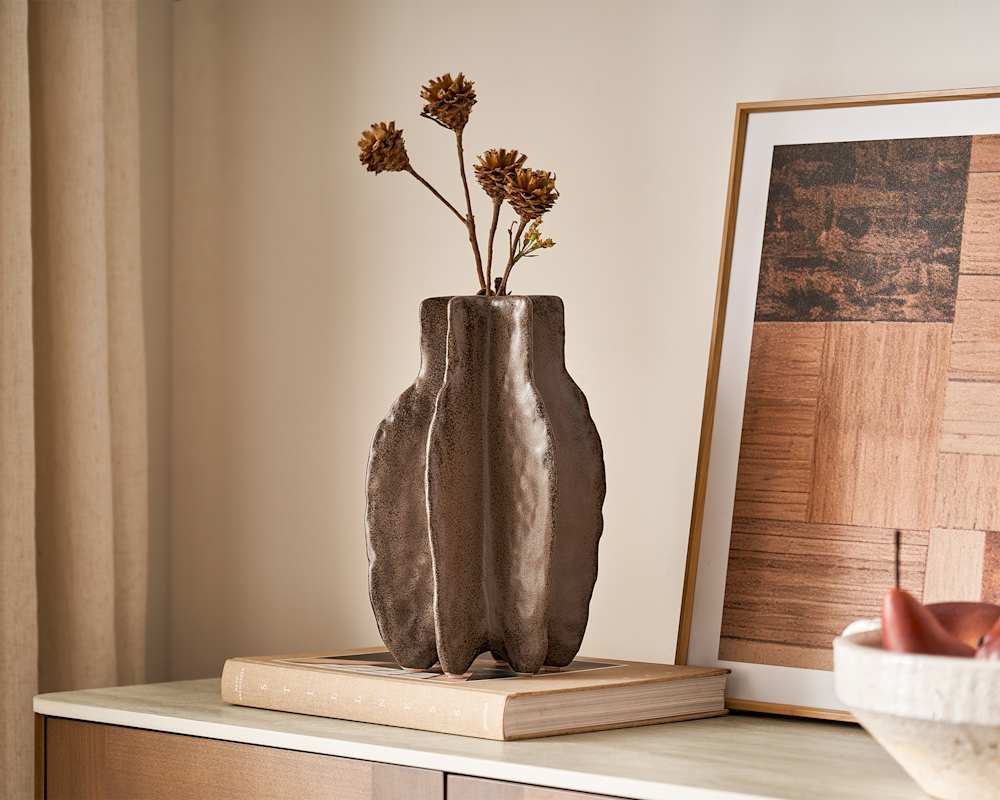 Xyra-Ceramic-Botanical-Sculptural-Vase-Brown-Set_1